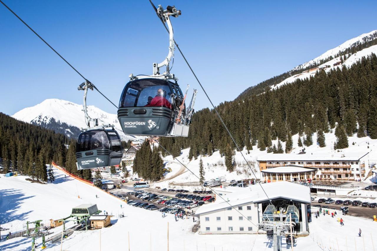 Hotel Cafe-Zillertal Strass im Zillertal Buitenkant foto